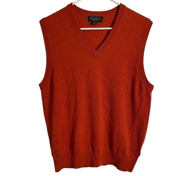 Brooks Brothers Mens 100% Saxxon Merino Wool Sweater Vest M Orange Pullover - Picture 1 of 3